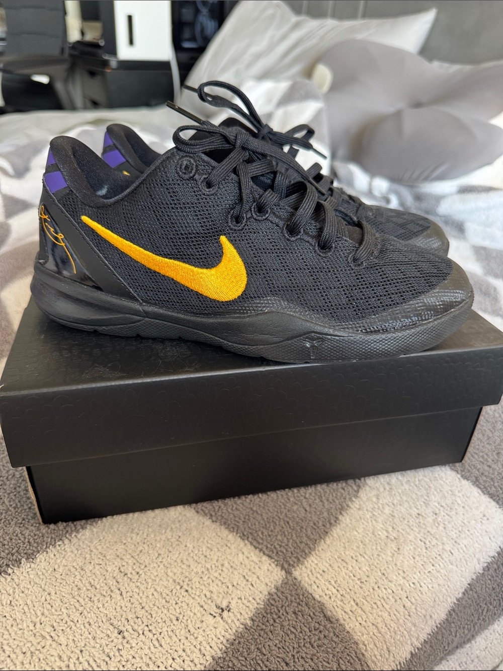 Kobe VIII LIKE NEW